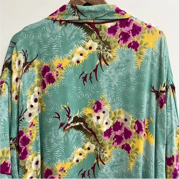Floreat Loved By Anthropologie Women's Floral Rayon Kimono
Jacket Green Size M/L - Picture 10 of 11